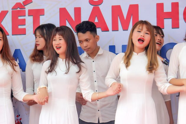 Văn nghệ