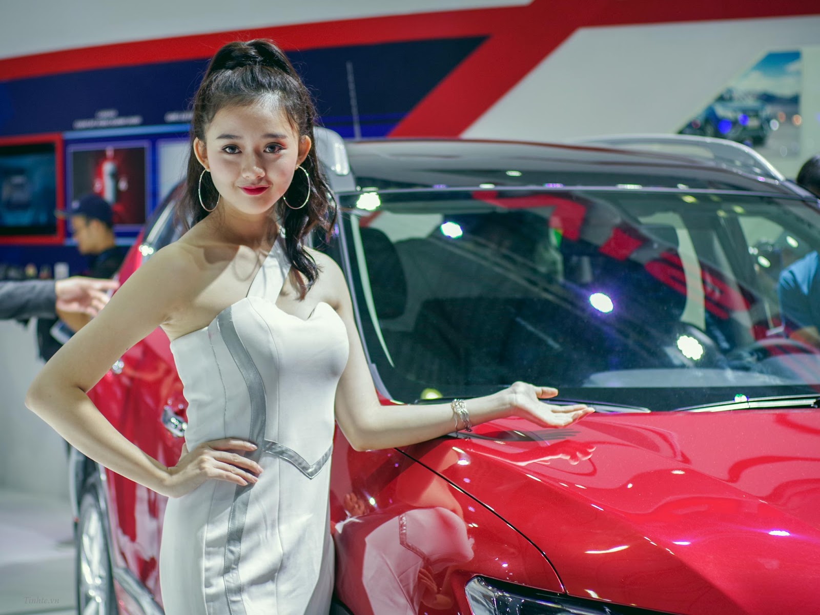 Xe hơi ở Việt Nam quá đắt